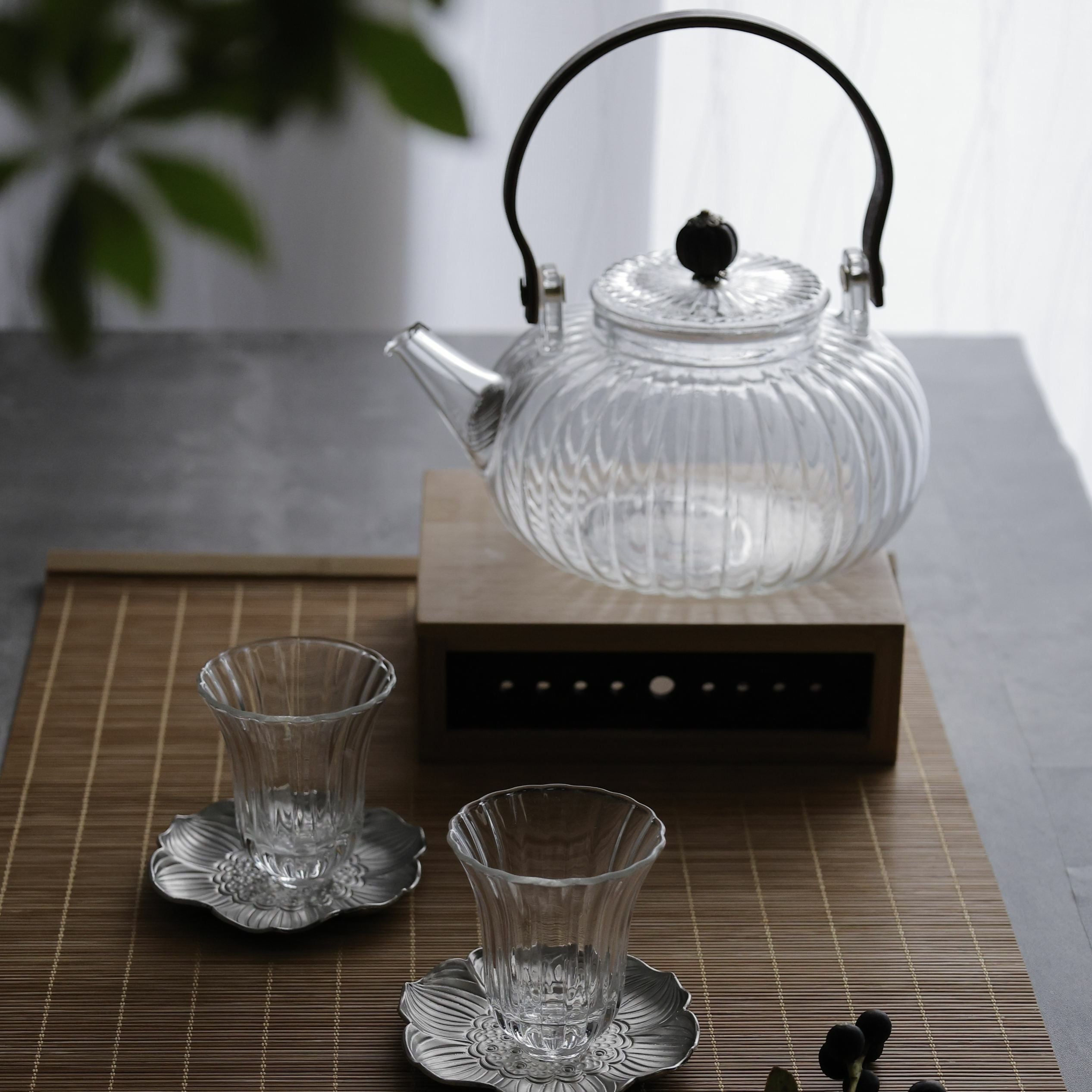 蓮 花型 シルバー茶たくトレー 8.5cm｜M苦楽園｜おしゃれな食器通販サイト