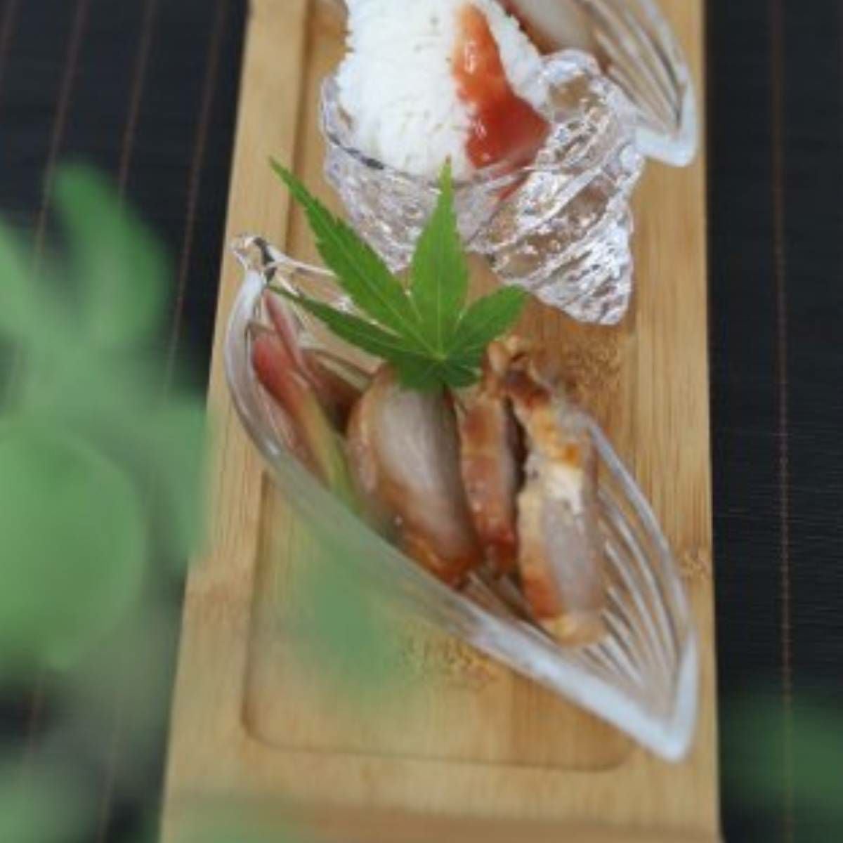 ガラス製笹の葉型アミューズ小鉢15.5cm｜おしゃれな食器の通販サイト M