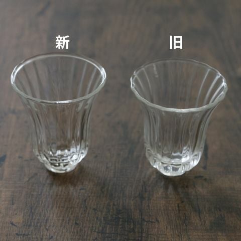 ガラス製　細身菊型グラス　茶器　小鉢