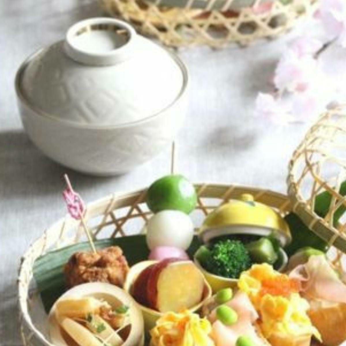 美濃焼 金縁花菱 蓋付き小煮物碗｜M苦楽園｜おしゃれな食器通販サイト