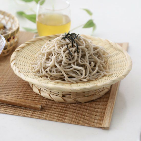美品☆蕎麦 ざる 黒天朱 竹ス セット売り そば器 Lくり抜き天ざるプレート黒天朱の通販-フクジネット/そば用