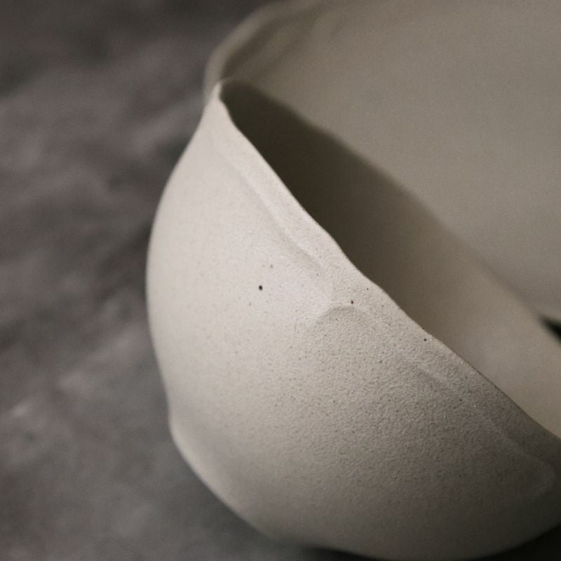 美濃焼　黒いボウル碗　磁器　RINKA　12.7cm