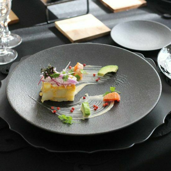 美濃焼 黒いシンプルプレート皿 磁器 YOZORA｜大人おしゃれな食器やお