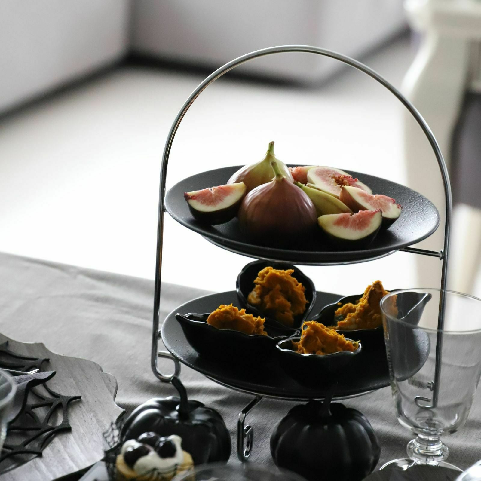 美濃焼 黒いシンプルプレート皿 磁器 YOZORA｜大人おしゃれな食器やお