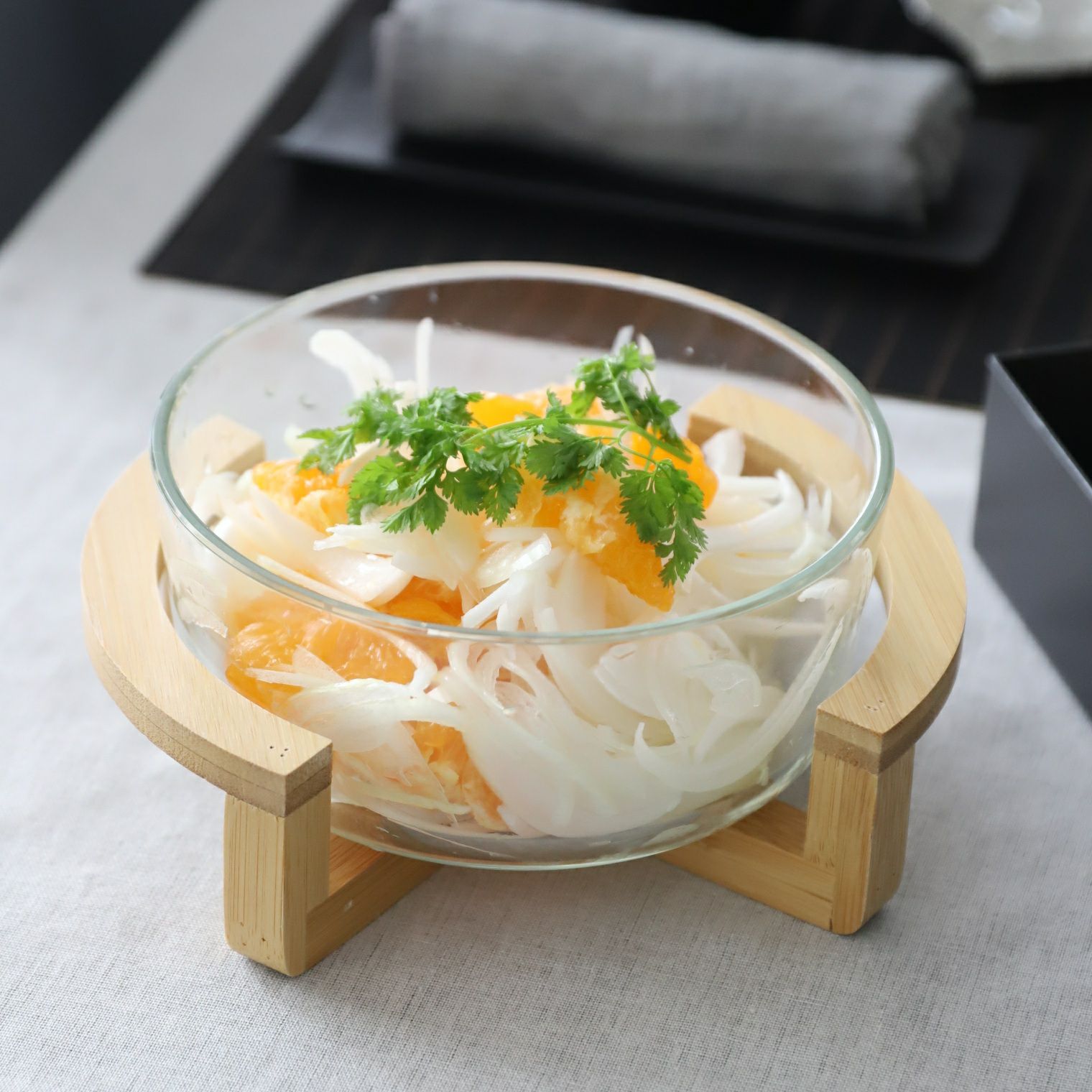 ガラス製 竹バンブースタンド付き大鉢ボウル｜M苦楽園｜おしゃれな食器