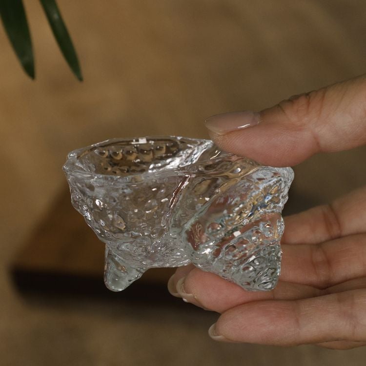ガラス製 さざえ型小鉢6.7cm｜おしゃれな食器の通販サイト M苦楽園