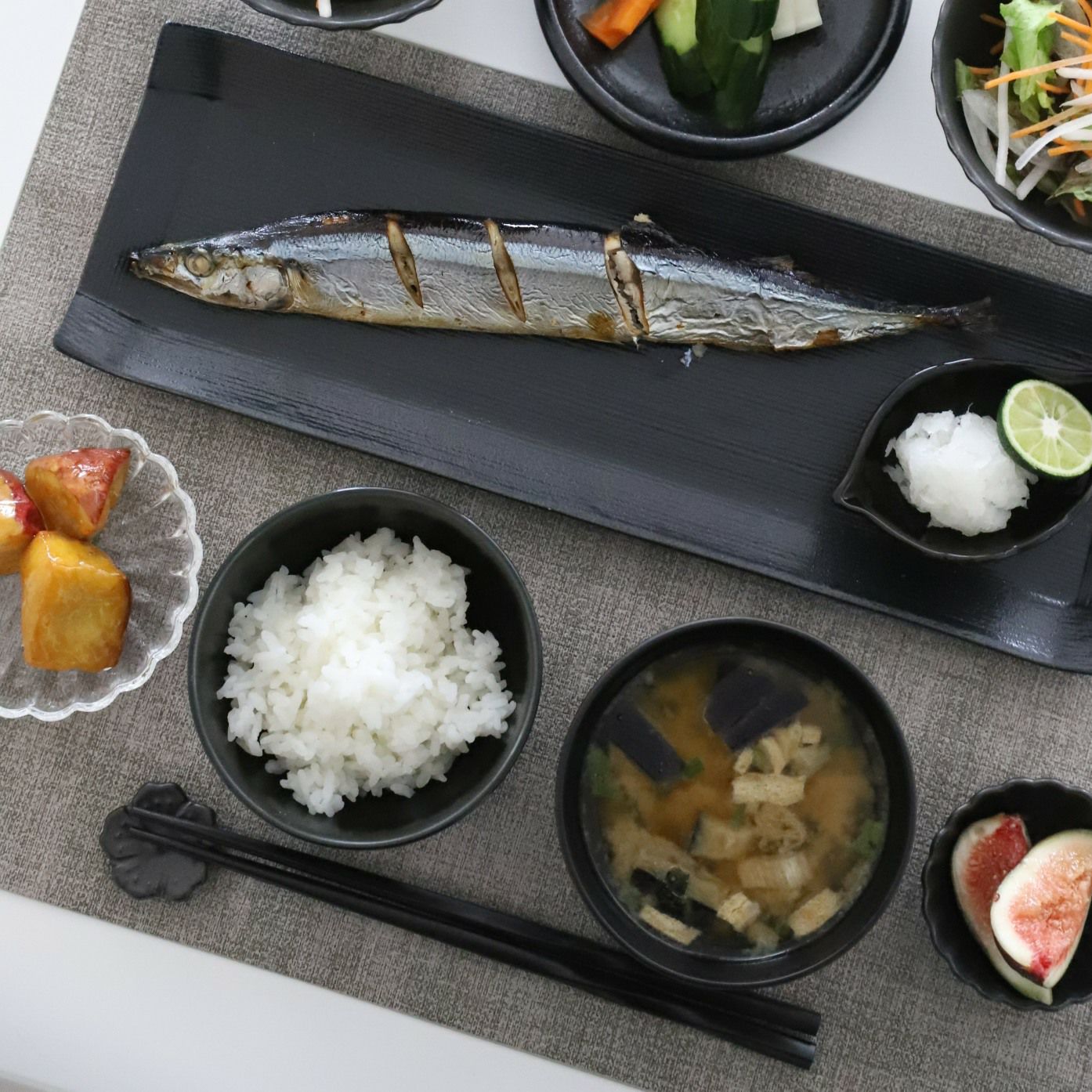 美濃焼花衣箸置き｜おしゃれな食器の通販サイト M苦楽園