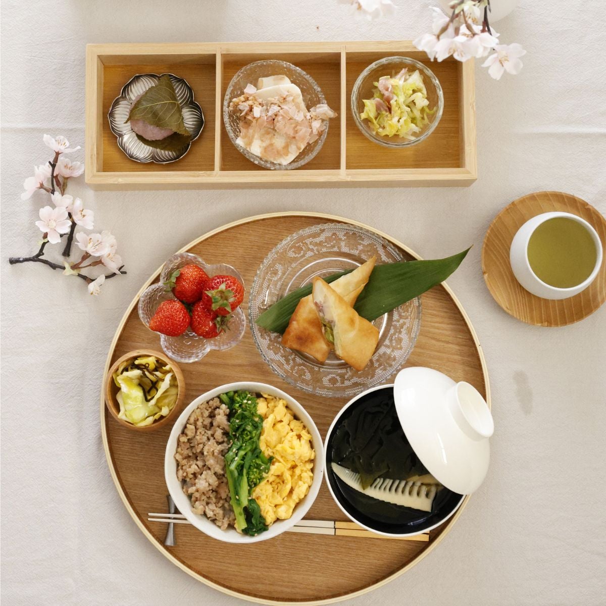 木製 丸盆ラウンドトレー モダンスタイル｜M苦楽園｜おしゃれな食器