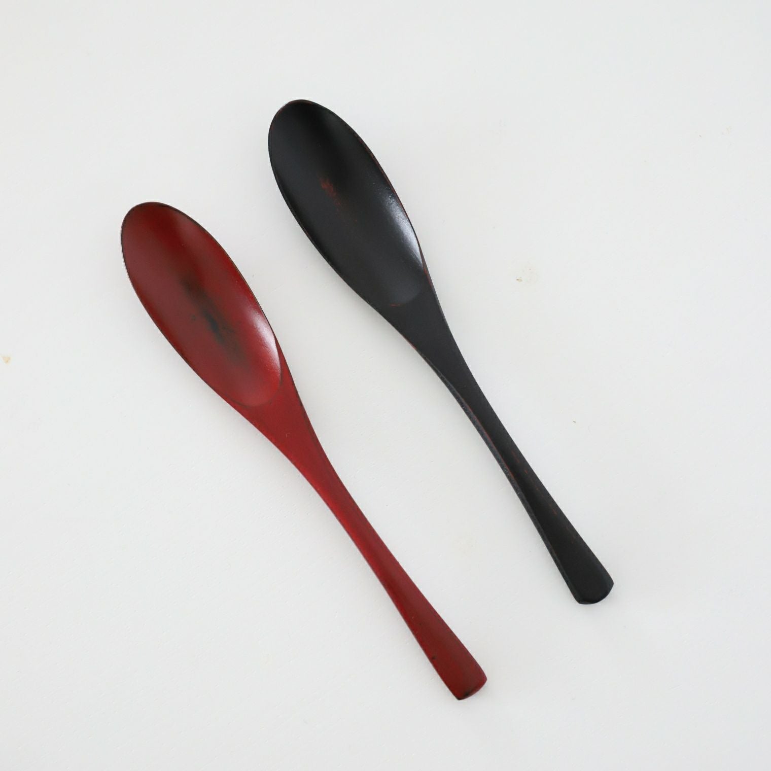 木製 漆器レンゲスプーン 赤黒｜M苦楽園｜おしゃれな食器通販サイト
