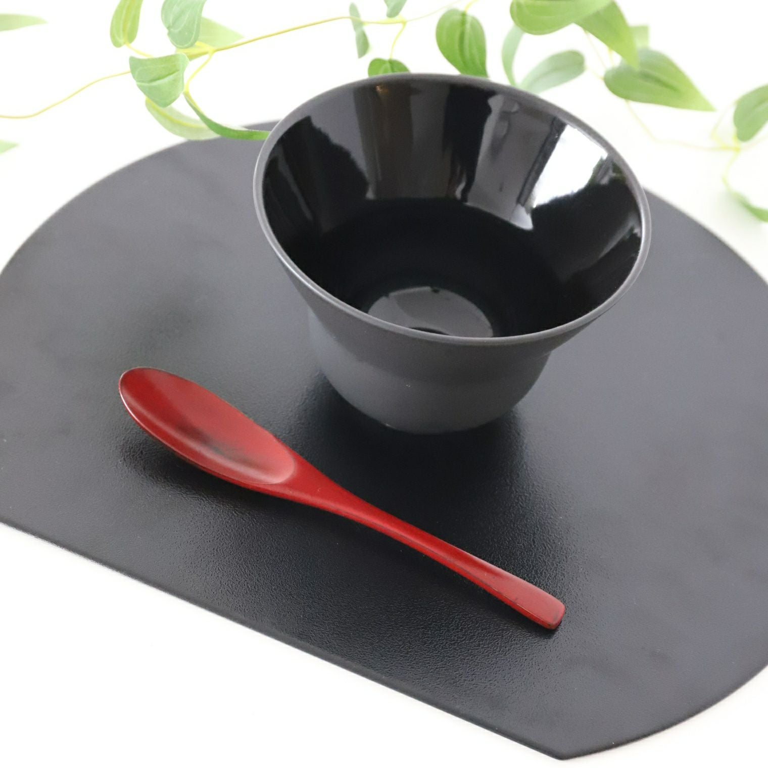 木製 漆器レンゲスプーン 赤黒｜M苦楽園｜おしゃれな食器通販サイト