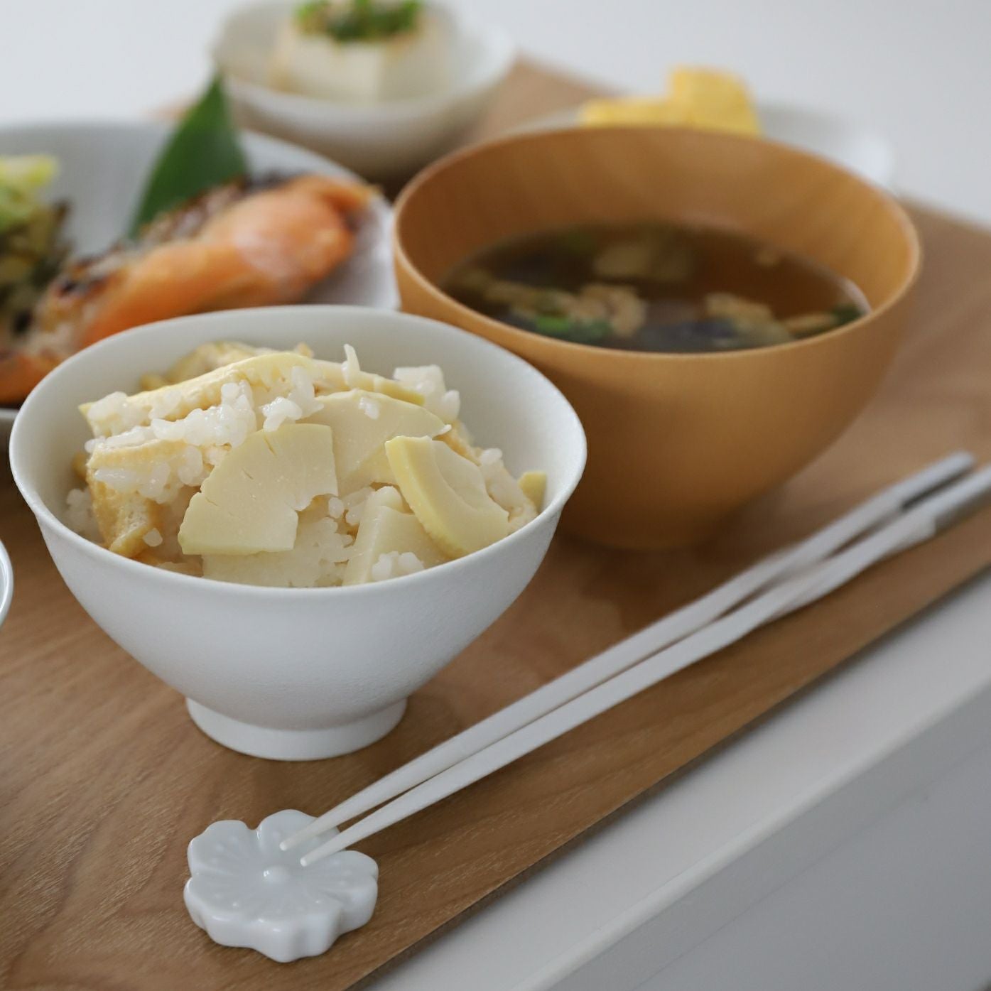 有田焼 白いお茶碗 スノー｜M苦楽園｜おしゃれな食器通販サイト