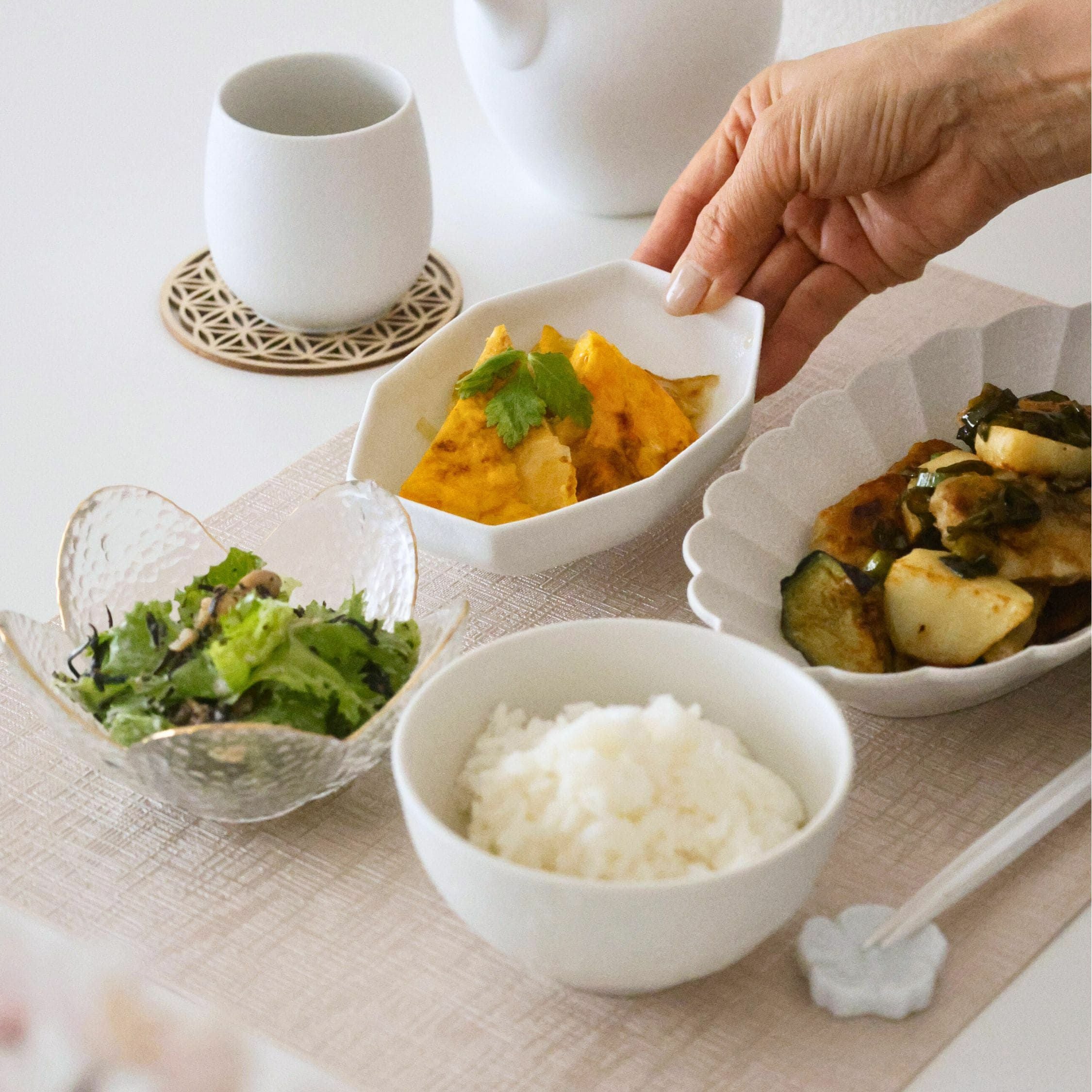 有田焼 白い八角小鉢スノー14cm｜おしゃれな食器の通販サイト M苦楽園