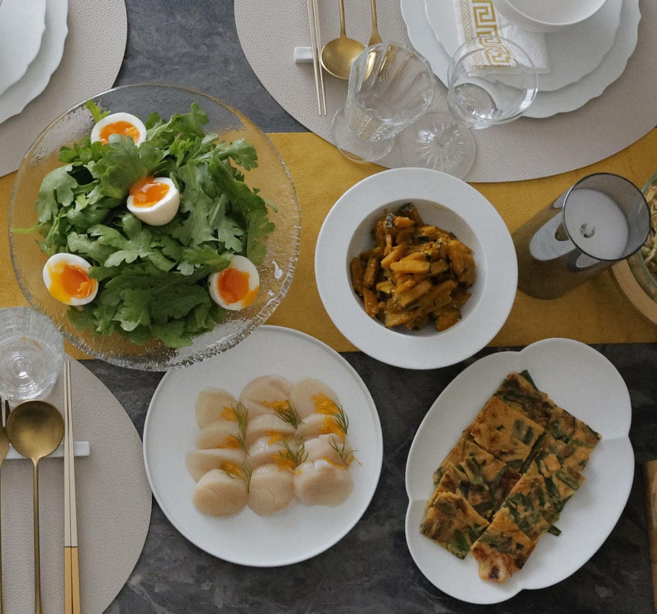 有田焼　白い楕円オーバル木甲皿　磁器　スノー　