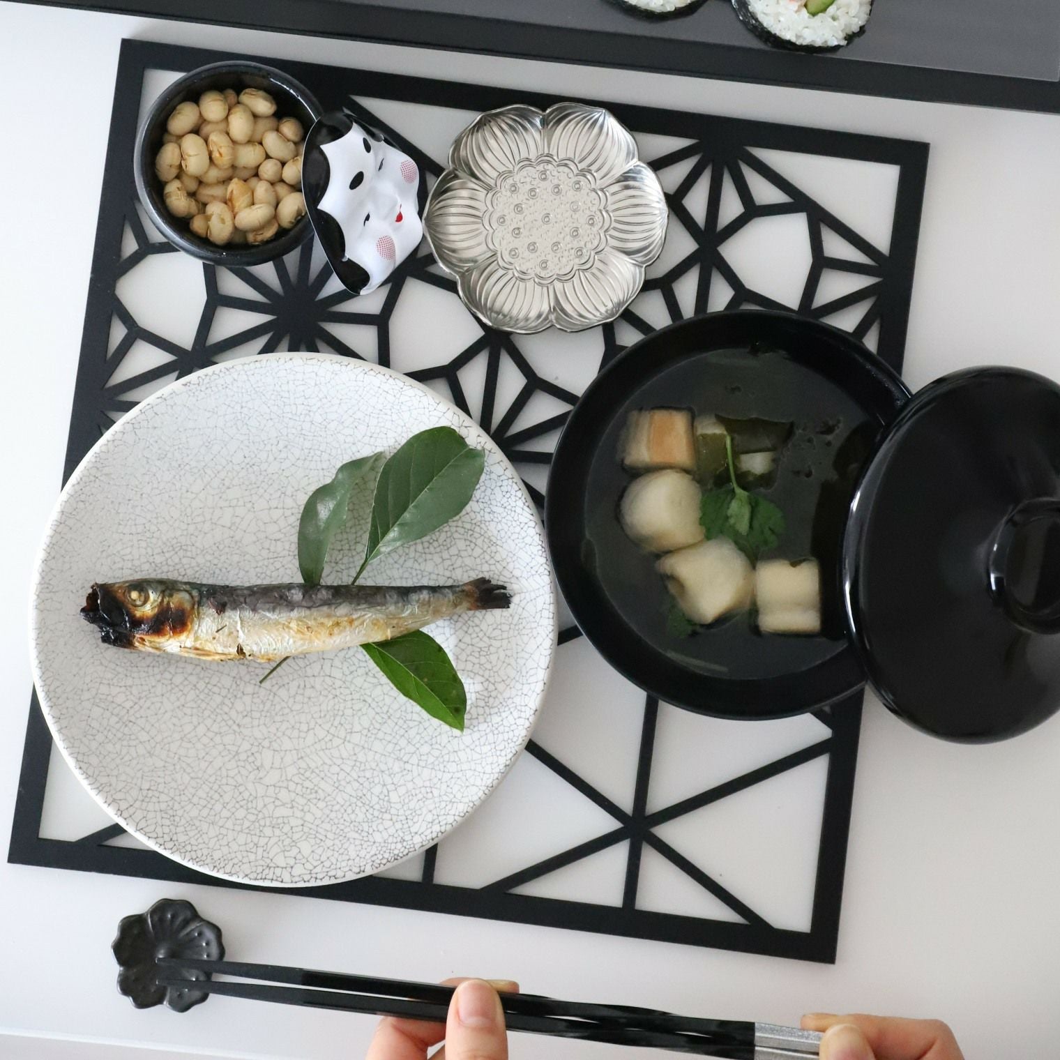 美濃焼 貫入プレート皿 陶磁器 ホワイト｜大人おしゃれな食器やお皿の