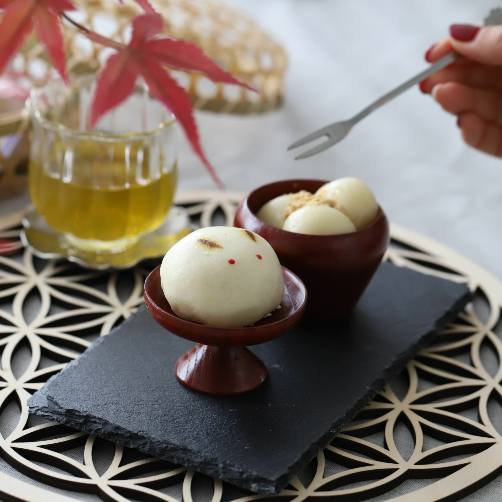 木製　漆器　馬上杯　高台小鉢　7cm　　赤