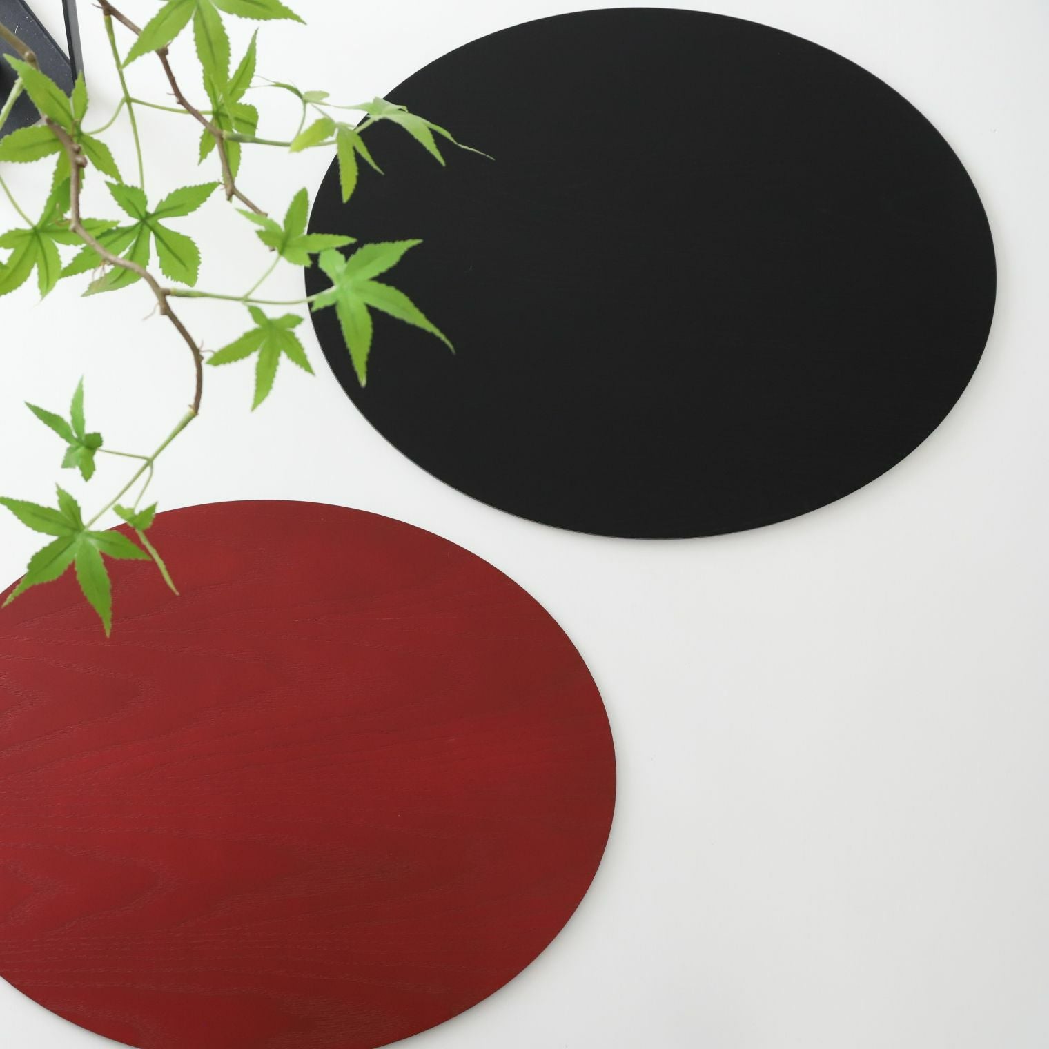 木製　オーバル　赤黒リバーシブル折敷膳　42cm