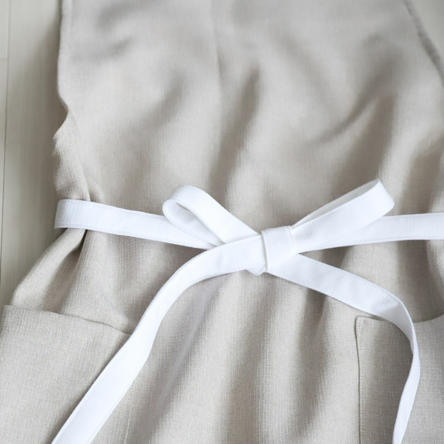 おしゃれエプロン　シンプル　エクリュ｜M苦楽園オリジナル｜