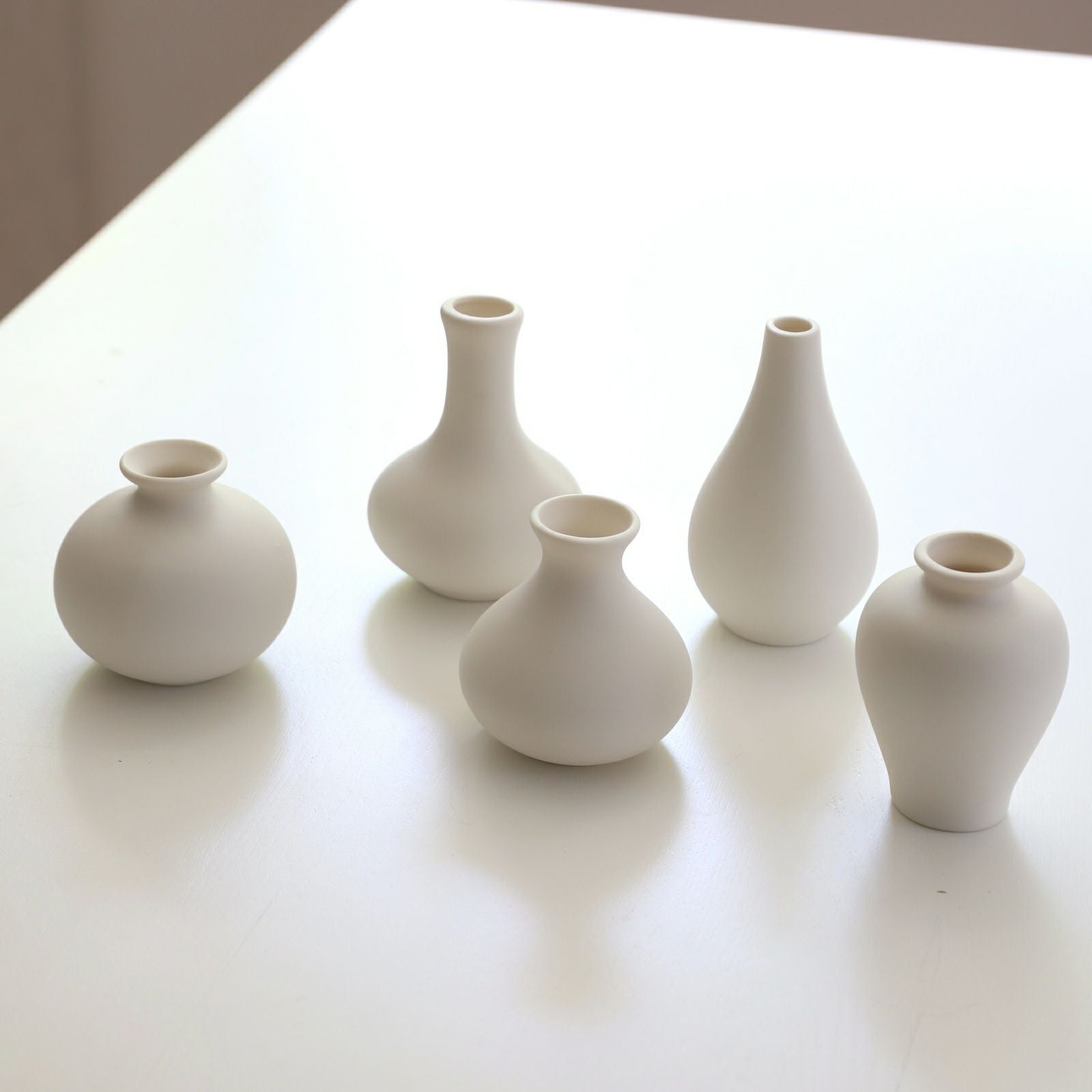 陶磁器製 ミニフラワーベース花瓶 ホワイトブラック｜M苦楽園