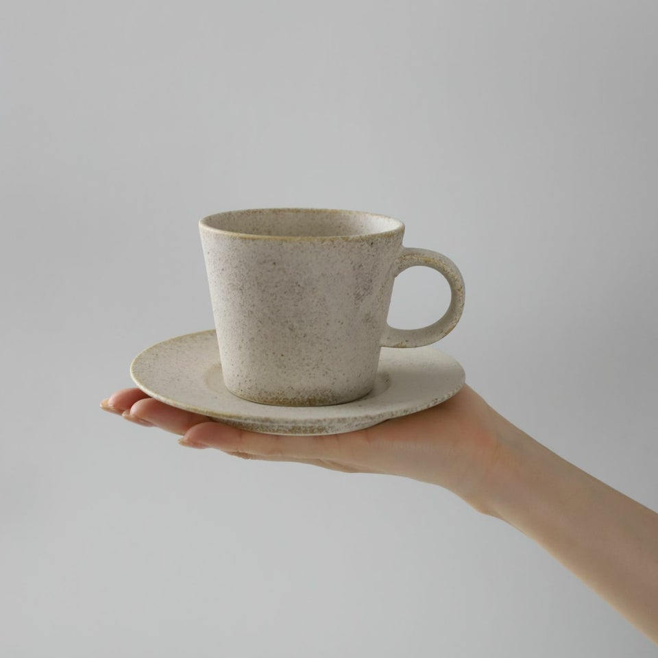 美濃焼　コーヒーカップ＆ソーサー　磁器　サンディ