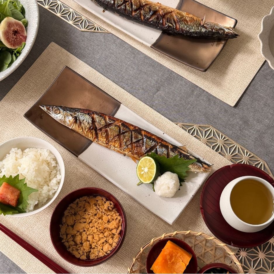 美濃焼 さんま皿 磁器 AKI 28cm｜おしゃれな食器の通販サイト M苦楽園