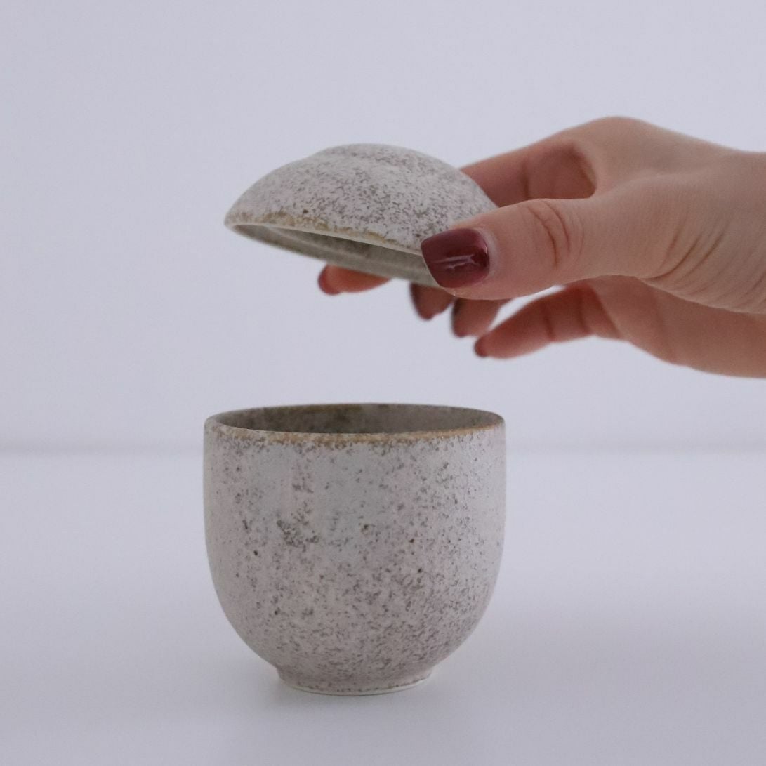 美濃焼 蓋付茶碗蒸し碗サンディ｜おしゃれな食器の通販サイト M苦楽園