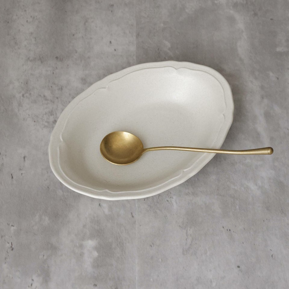 美濃焼　カレー・パスタオーバル皿　磁器　RINKA　23.6cm