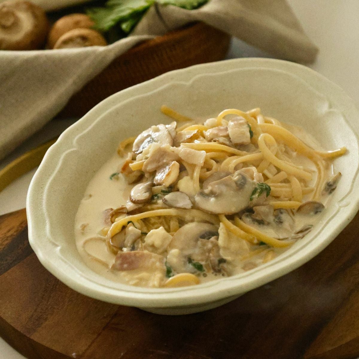 美濃焼　カレー・パスタオーバル皿　磁器　RINKA　23.6cm