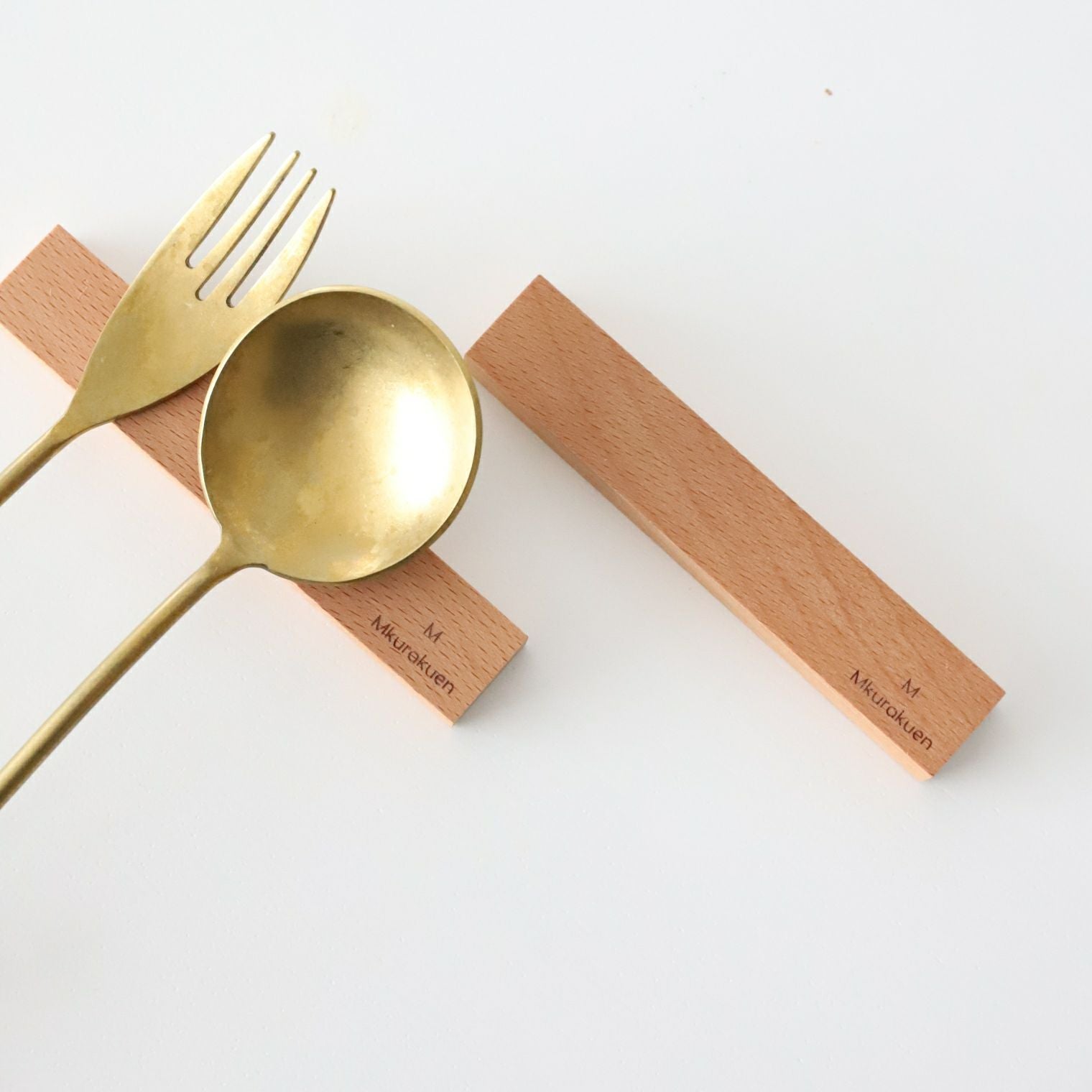 木製　ナチュラルカトラリーレスト　使用例