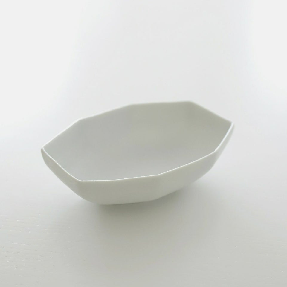 有田焼　スノー　B品（八角小鉢）