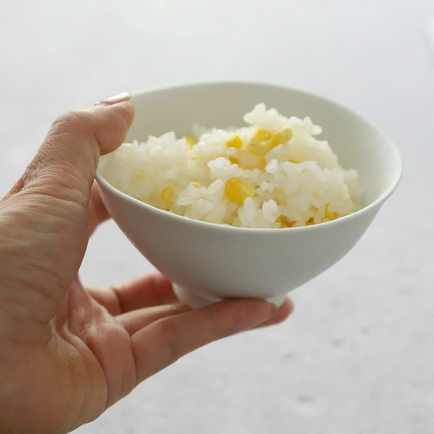有田焼　スノー　B品（白いお茶碗　飯碗　磁器　スノー　11.5cm　）