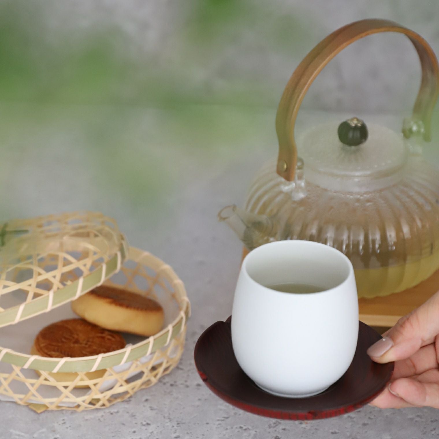 木製 漆器花型茶たく 12cm｜｜M苦楽園｜おしゃれな食器通販サイト