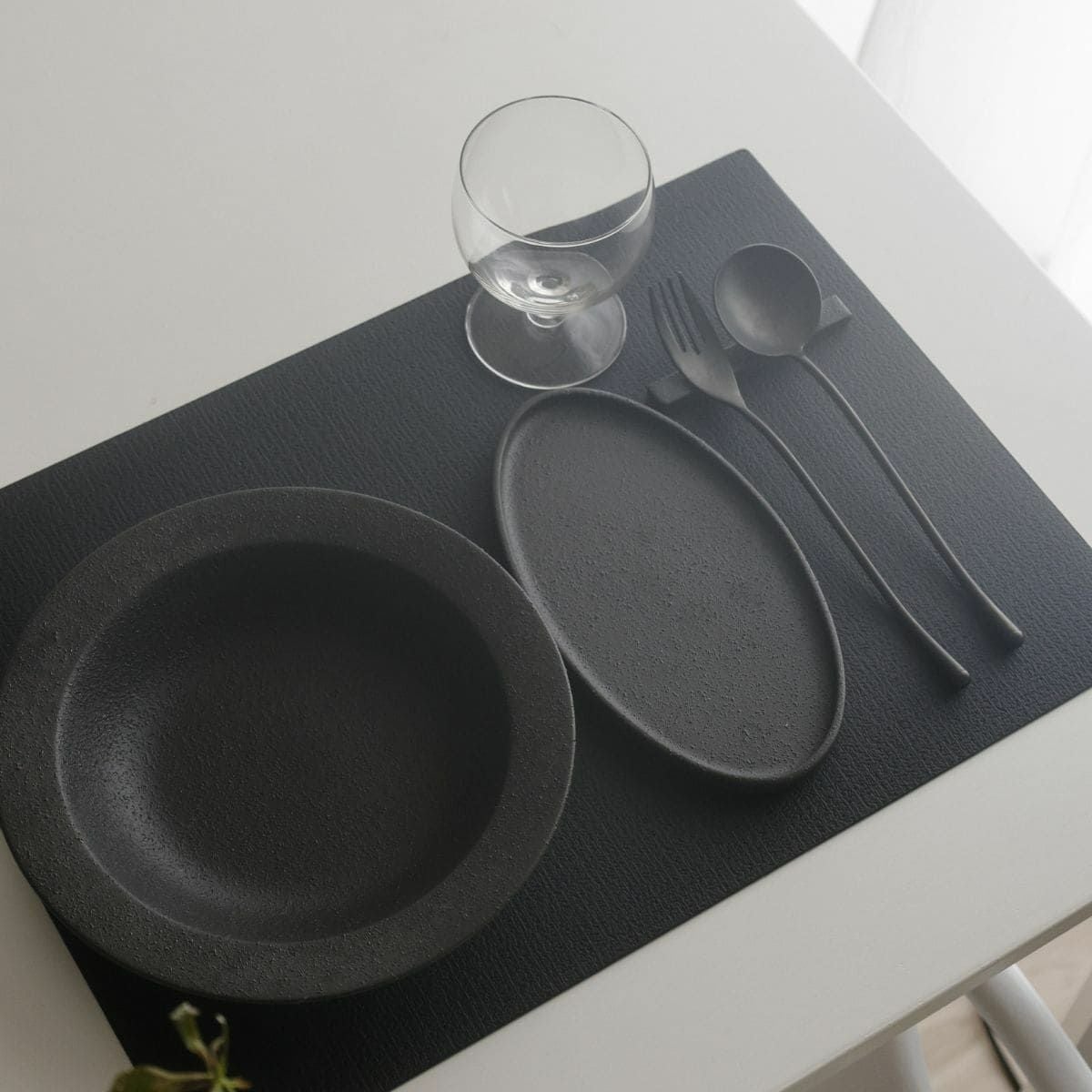 美濃焼　黒いリムカレーパスタプレート21cm　YOZORA