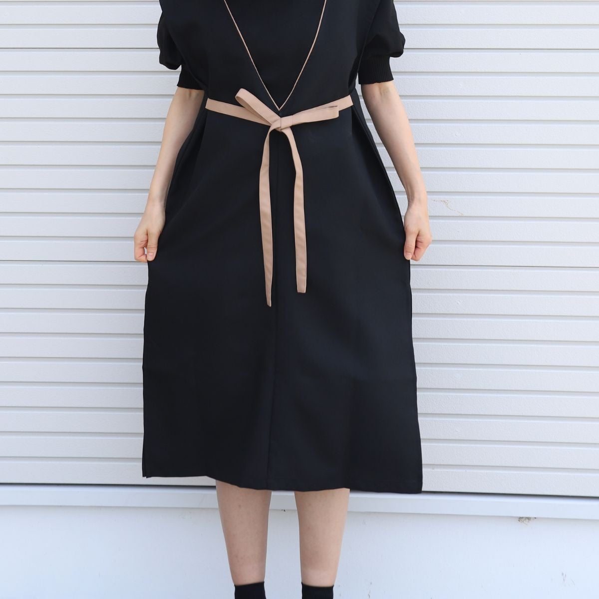 おしゃれエプロン　ワンピースエプロン　ブラック｜M苦楽園オリジナル｜