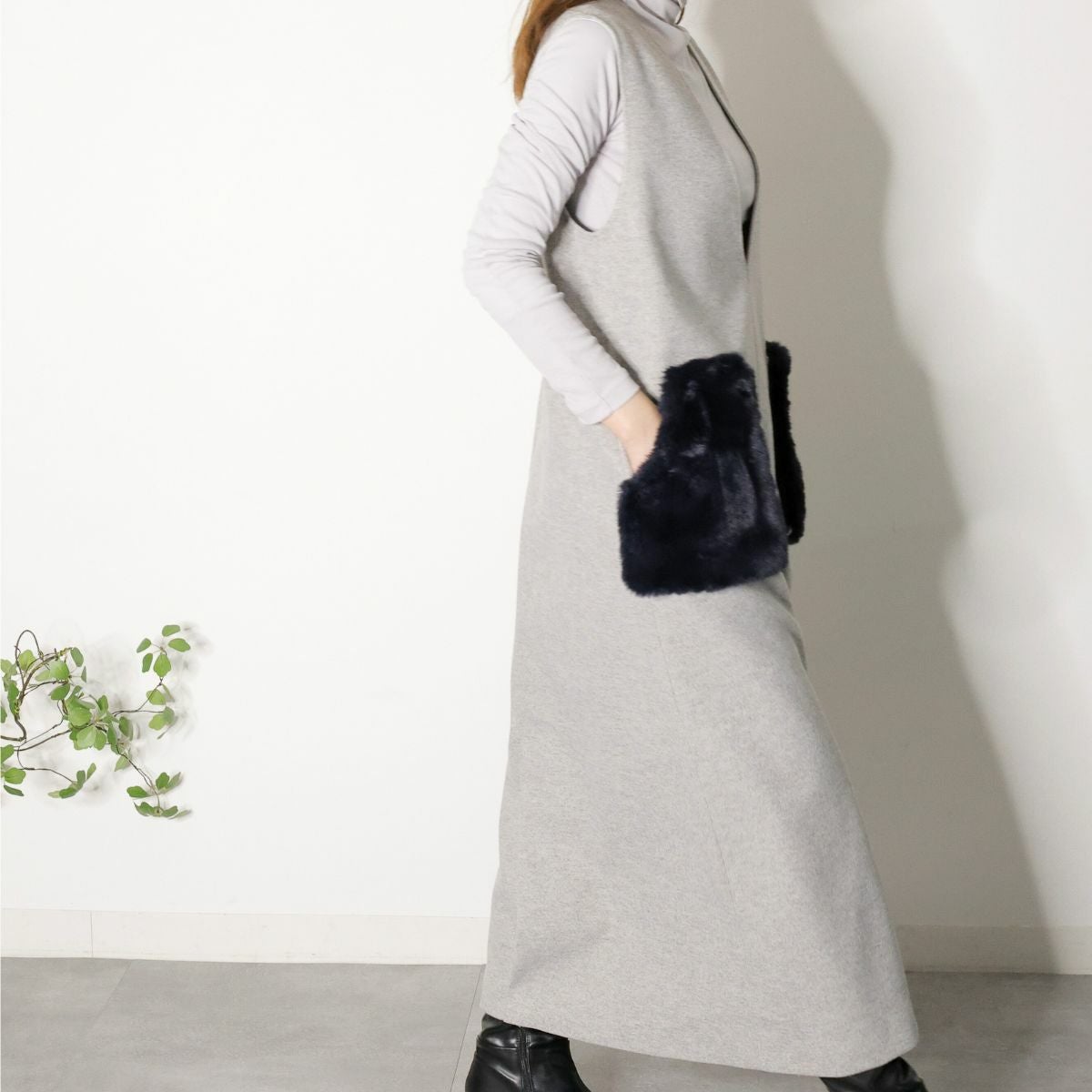BRAHMIN　Vネックファーポケットワンピース
