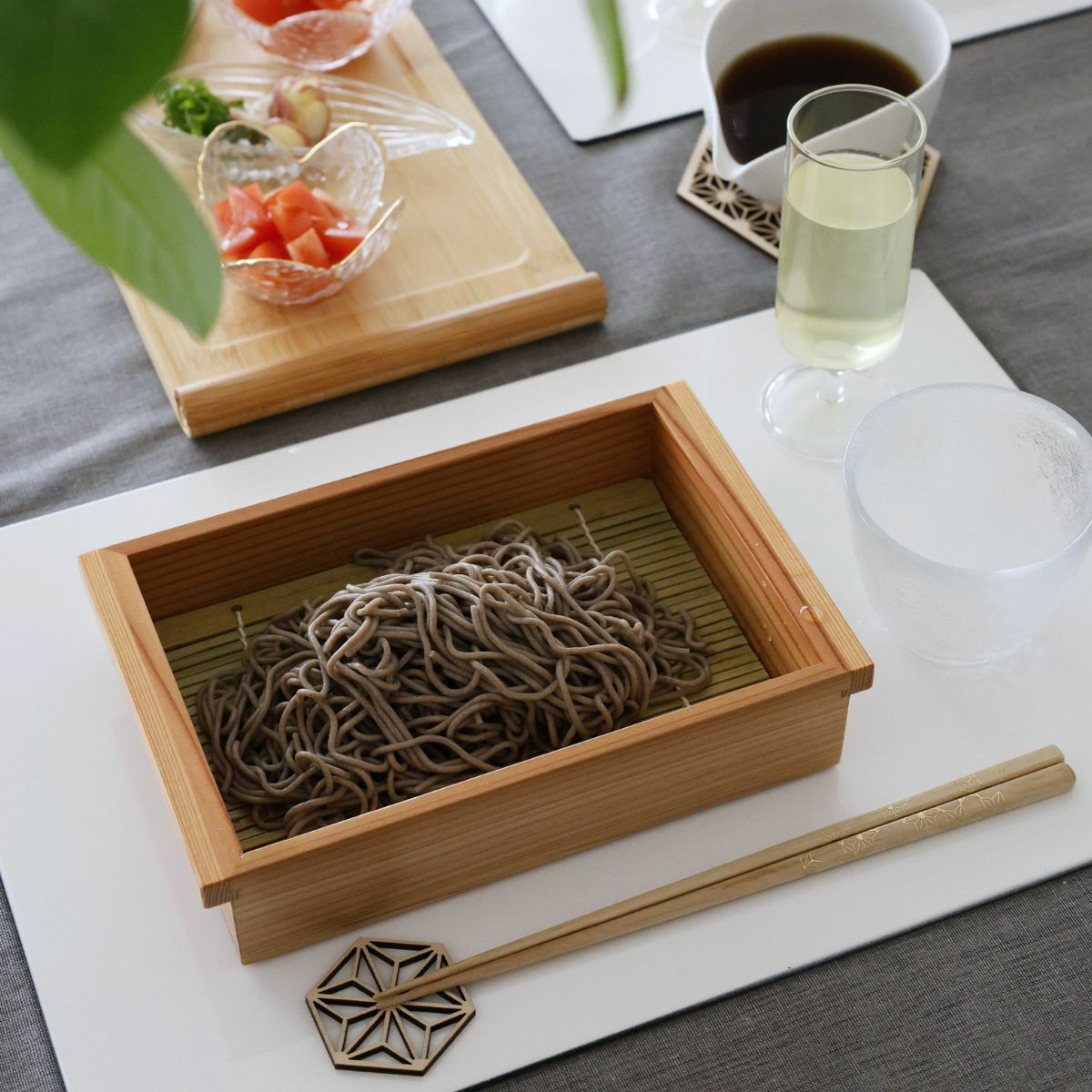 木製　麻の葉模様箸　ゴールドシルバー　丸華七宝