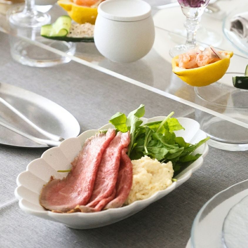 オーバル菊型鉢 SHIRO 24cm｜M苦楽園｜おしゃれな食器通販サイト