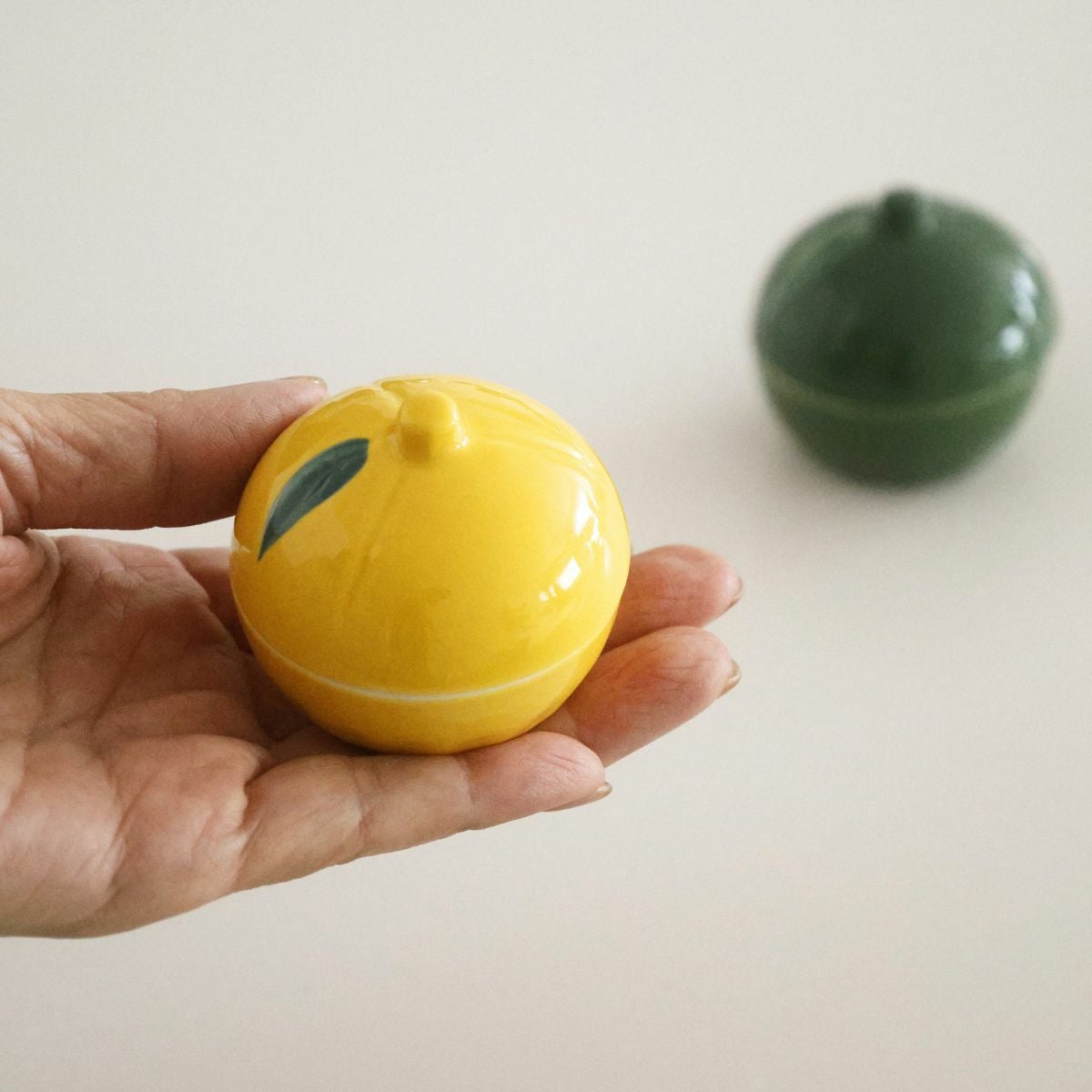 【オーダー】ゆずぽん様　小袿〜こうちぎ〜　2セット ゆず型 蓋つきアミューズ小鉢 陶器5.5cm｜おしゃれな食器の通販サイト