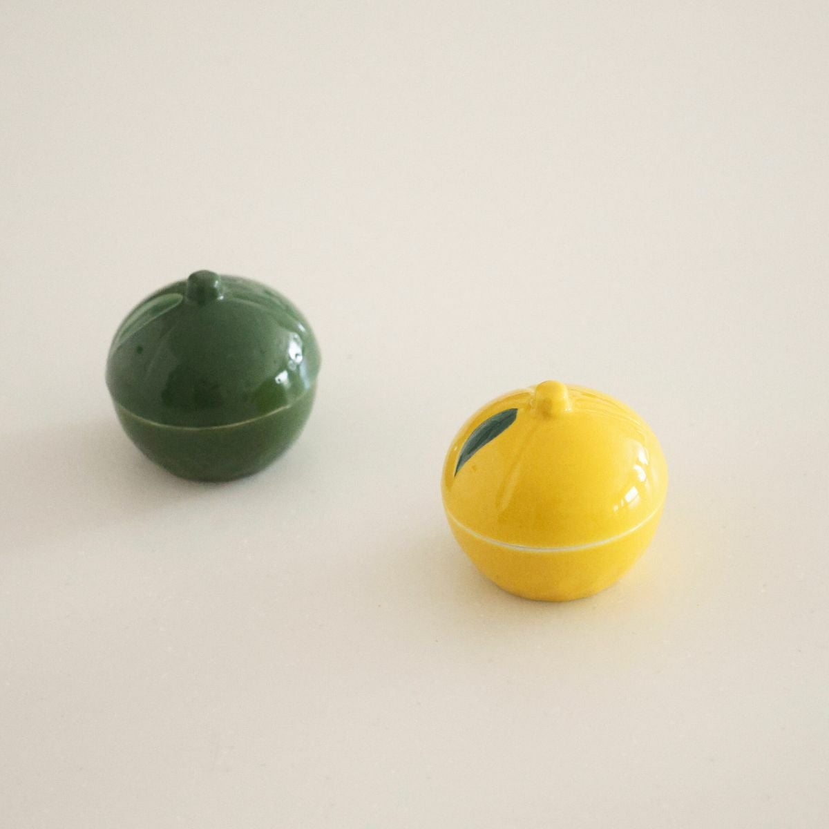 ゆず型　蓋つきアミューズ小鉢　陶器　5.5cm