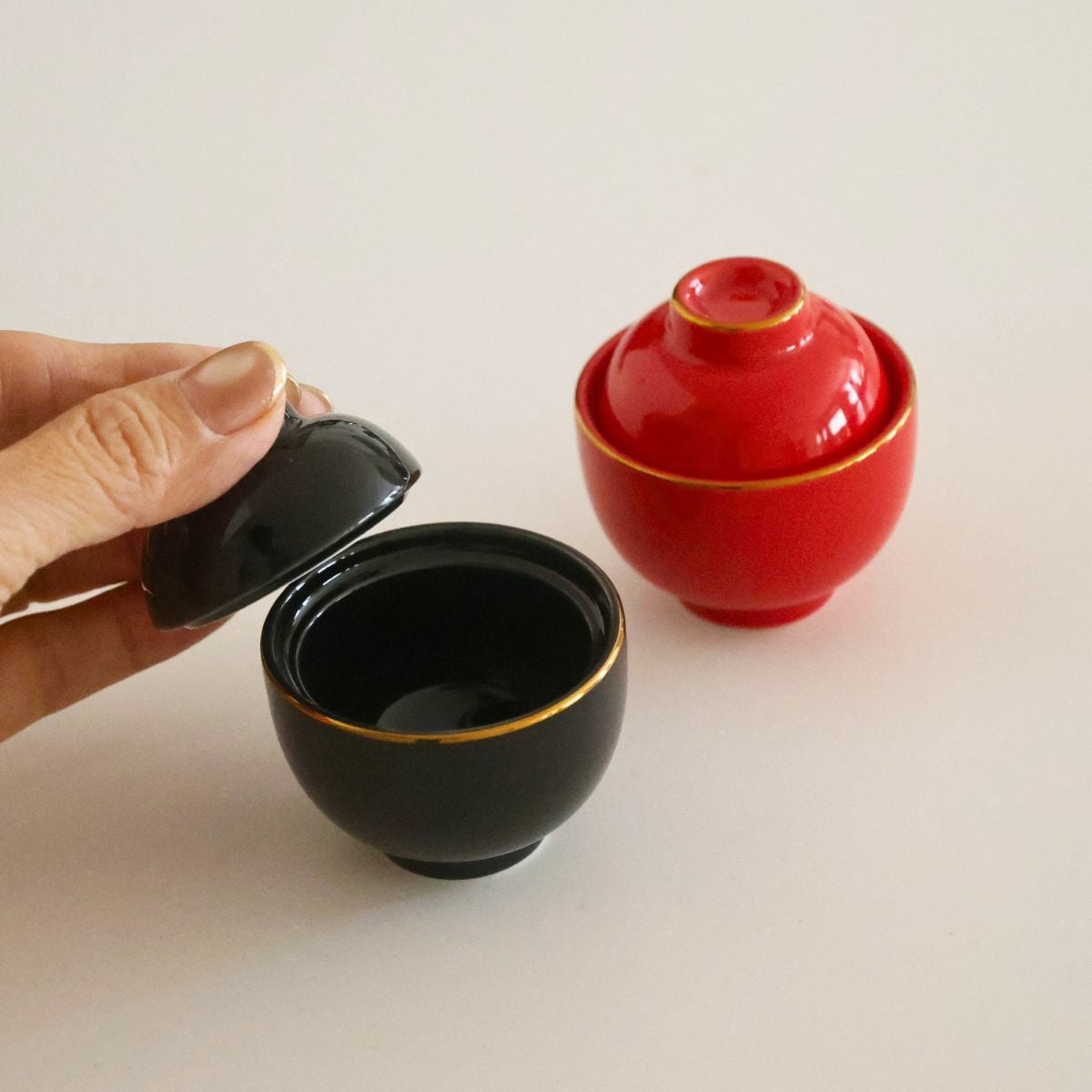 陶器製　蓋付小椀珍味入れ