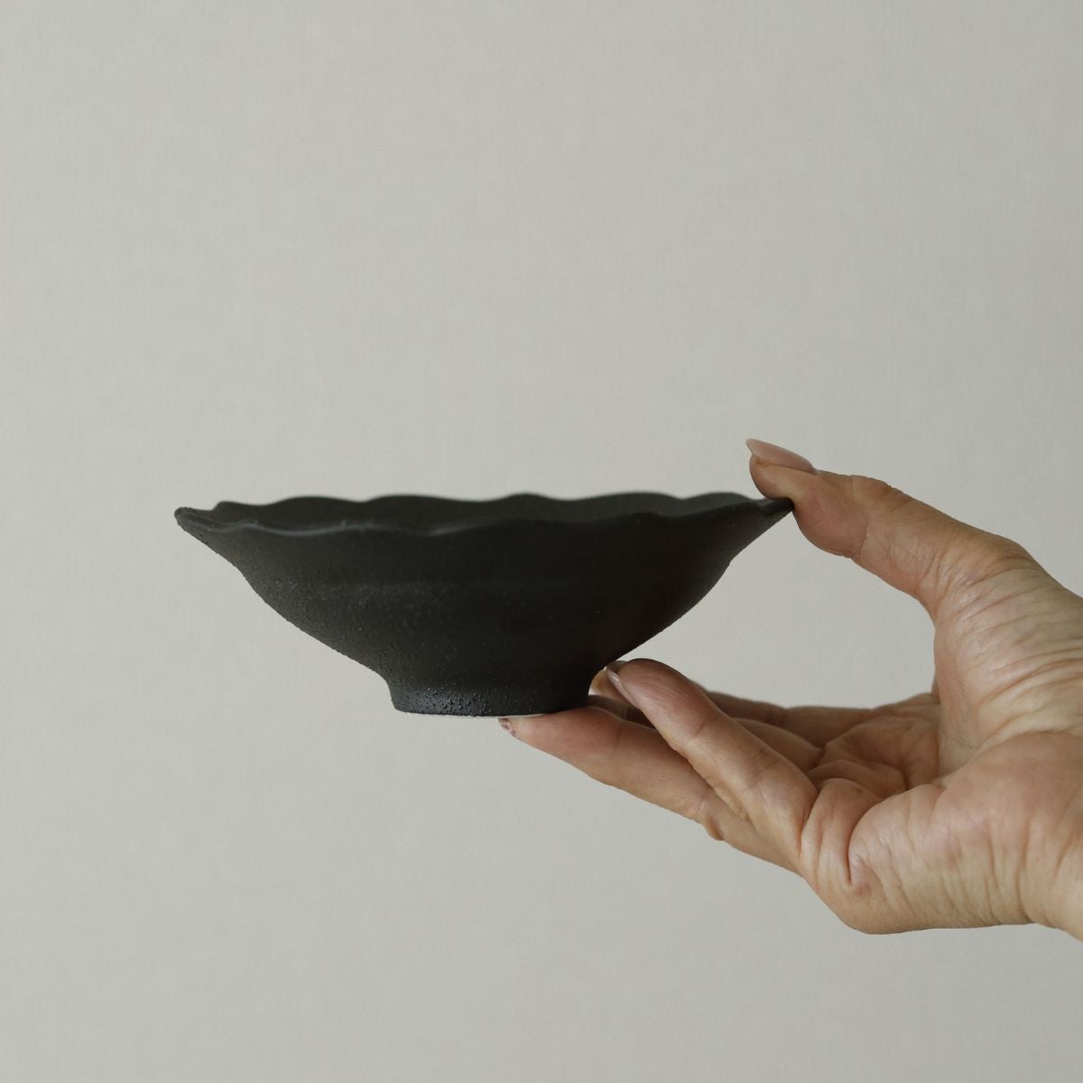 美濃焼　輪花ボウル14cm　YOZORA
