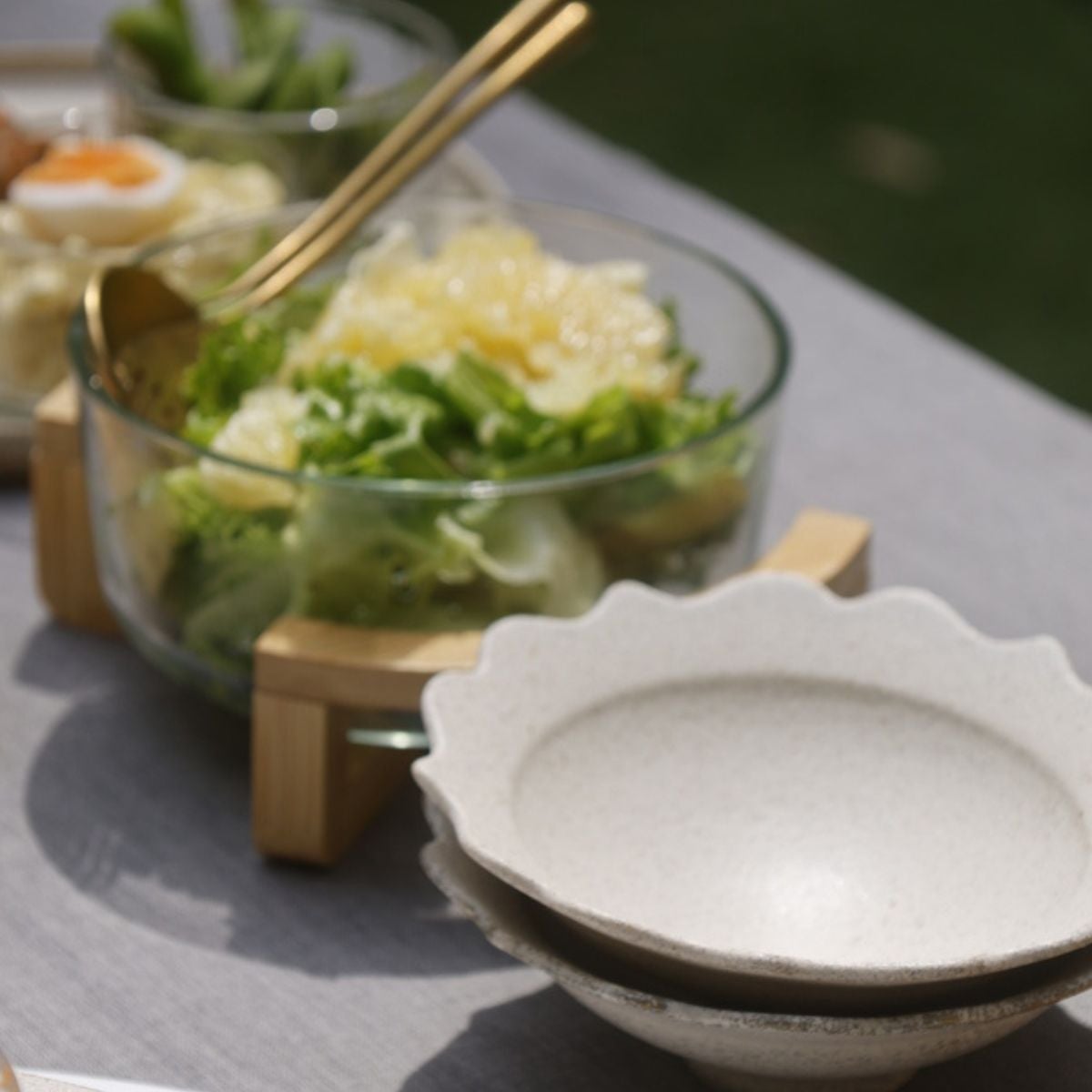  美濃焼　輪花ボウル14cm　サンディ